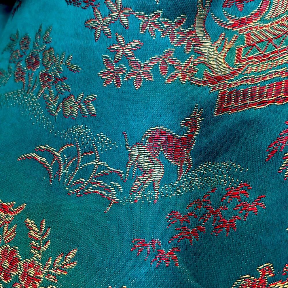 Vintage Satin Chinese Robe 👘 - Picture 14 of 14